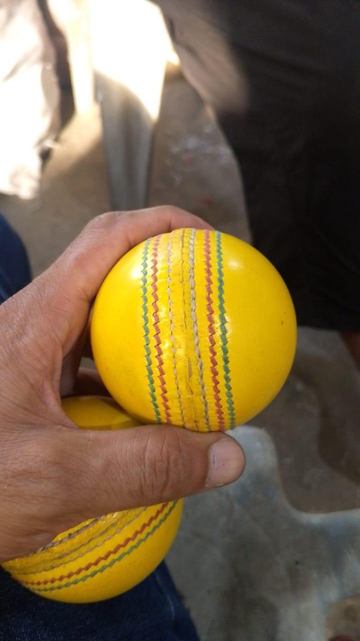 Indoor Leather Cricket Ball (Yellow) - Durable Practice Ball for Indoor Training Sessions