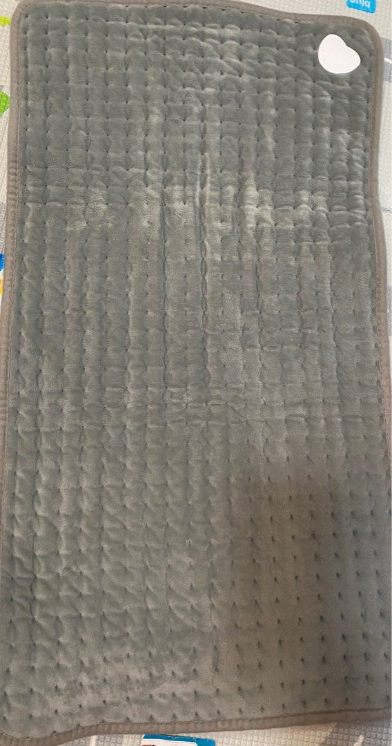 Electric Heating Pad - with 6 Temperature Settings and Auto Shut-Off Features