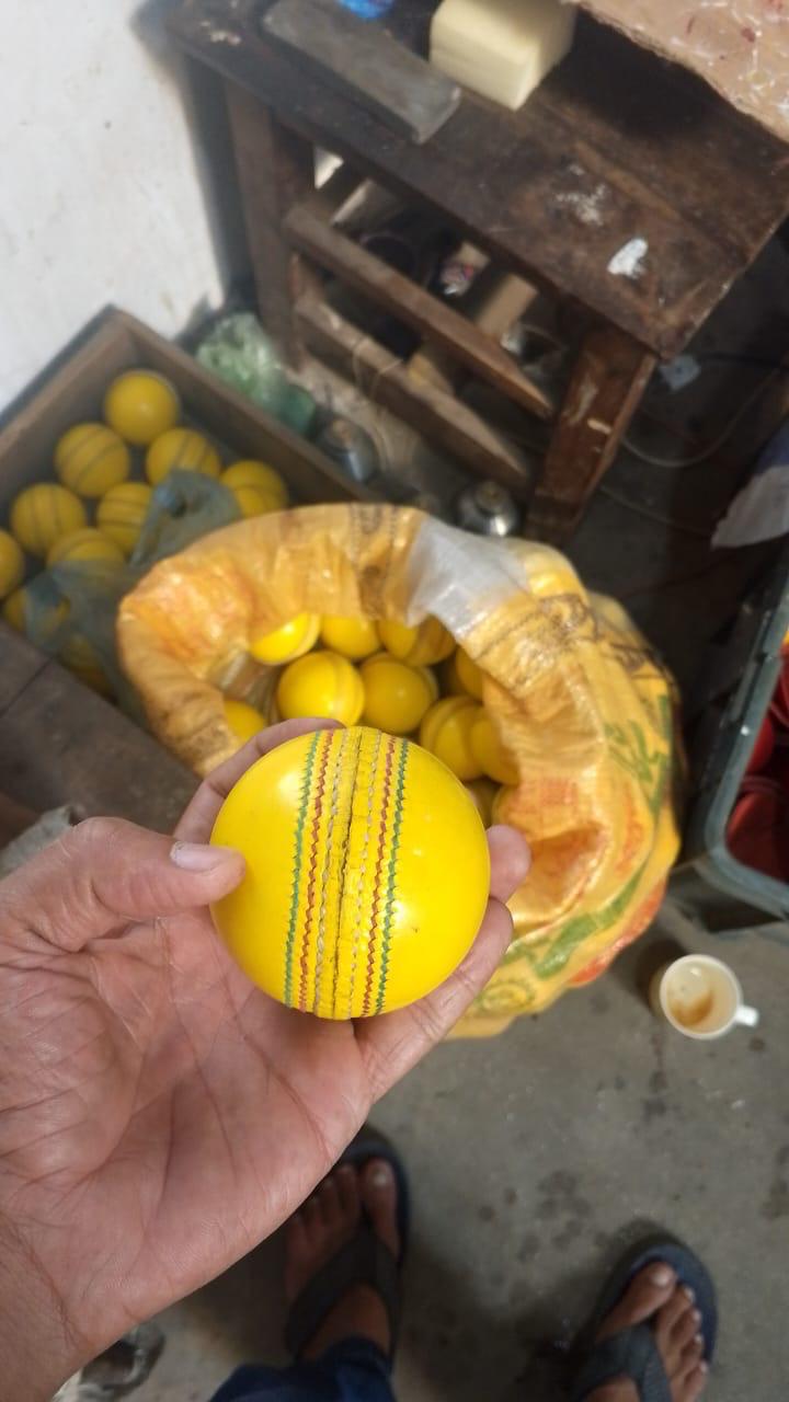 Indoor Leather Cricket Ball (Yellow) - Durable Practice Ball for Indoor Training Sessions